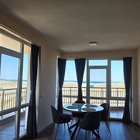 דירה Seahome Beachfront Sea View Terrace Quiet Parking *