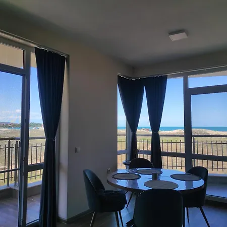 דירה Seahome Beachfront Sea View Terrace Quiet Parking *