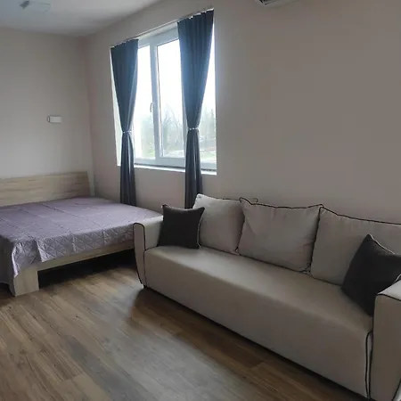 Seahome Beachfront Sea View Terrace Quiet Parking פרימורסקו