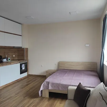 דירה Seahome Beachfront Sea View Terrace Quiet Parking פרימורסקו