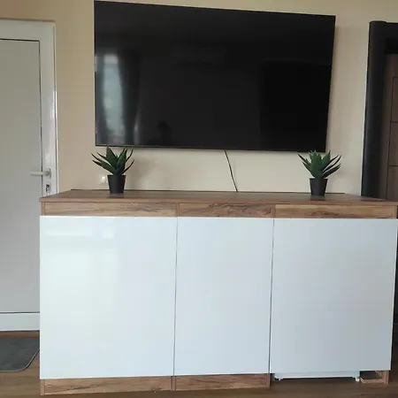 Seahome Beachfront Sea View Terrace Quiet Parking דירה