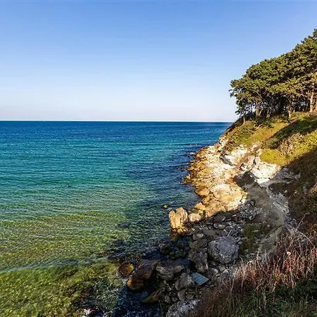 Seahome Beachfront Sea View Terrace Quiet Parking פרימורסקו